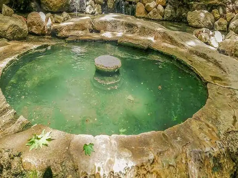 حوض ساعت سنگی ساسانی