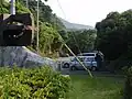 پارکینگ رایگان در کنار پل بزرگ دریاچهٔ ساگامی کو (相模湖大橋).