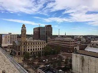 The Stark County Courthouse in downtown کنتون، اوهایو