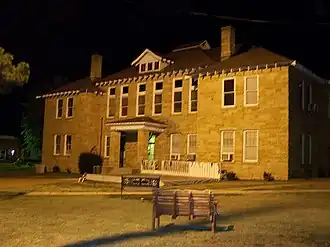 Stone County courthouse in Mountain View