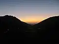 (به فارسی: طلوع خورشید روستای صفلی کندی اورین خوی) انگلیسی: &nbsp;Sunrise Avrin Khoy