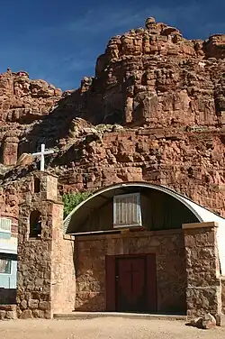 ساختمان کلیسا در سوپای