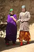 دو زن جوان تاجیک
