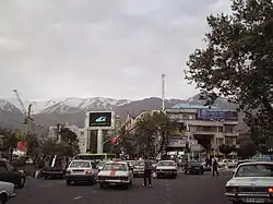 منظره‌ای میدان تجریش در جهت شمالی