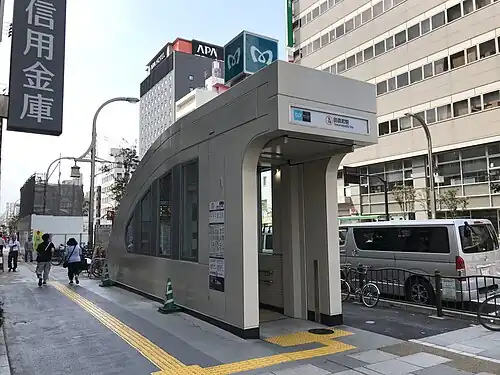250px