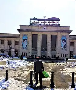 ایستگاه راه‌آهن تهران در برف