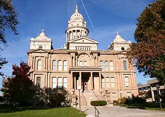 County courthouse in تروی، اوهایو