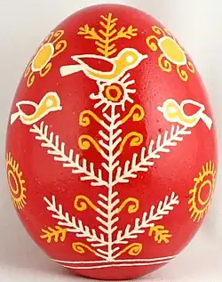 یک پیسانکای سنتی اوکراینی با نقش پرندگان