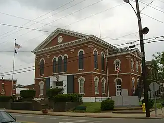 Union County Courthouse in Morganfield