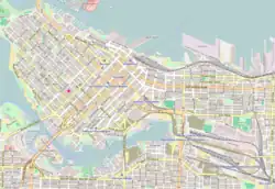 Coal Harbour در Downtown Vancouver (British Columbia) واقع شده
