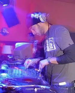 Armand Van Helden at the Forum in ترییر، آلمان، ۲۰۰۴