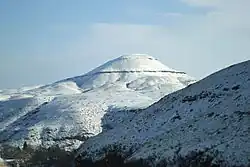 کوهستان برفی نزدیک بلت