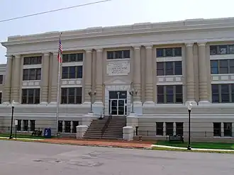 Walker County Courthouse in Lafayette