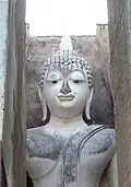 بودای فرا آچانا در معبد وات سیچوم، قرن سیزدهم، سوخوتای، تایلند.