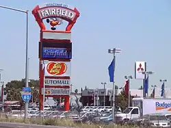 The "Welcome to Fairfield" roadside sign along بزرگراه میانایالتی ۸۰