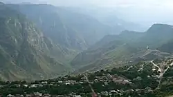 نمایی از تله‌کابین