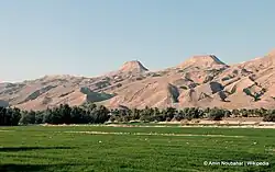 نمایی از کوه سهکلاته مشرف به مزارع روستای زینلآباد