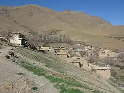 نمایی از روستای پریان که از زاویه جنوب غربی