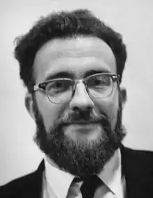 دبلیو. دی. اسنادگراس