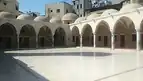 حیاط مسجد سید هاشم در محله الدرج