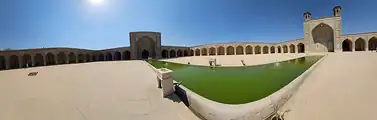 سراسرنمای مسجد وکیل