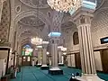 نمازخانه در برابر یکی از درهای اصلی