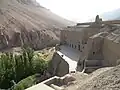 نمای نزدیک‌تر از غارها