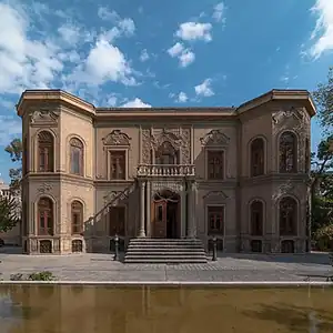 موزه آبگینه و سفالینه