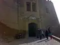 در ورودی