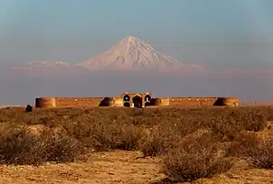 کاروانسرای دیر گچین