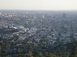 نمایی از لیتل آرمنیا از فراز رصدخانه گریفیتس
