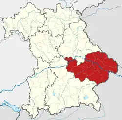 نقشهٔ ایالت Bavaria؛ قسمت روشن‌شده،  منطقهٔ دولتی بایرن سفلیLower Bavaria را نشان می‌دهد.
