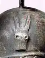 نمای جلوی کلاه‌خود