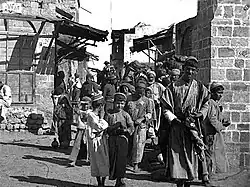 خیابانی در روستای فلسطینی مجدل یابا، نوامبر ۱۹۱۷