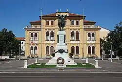 War Memorial and City Hall