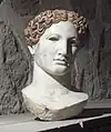 سردیس مرمرین یک زن رومی