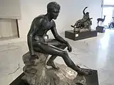 هرمس، در حالت استراحت