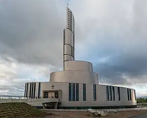 کلیسای جامع شفق شمالی در شهرستان ترومس اوگ فینمارک و در آلتا نروژ ساخت ۲۰۱۳.
