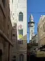منارهٔ مسجد از خیابان سنت فرانسیس