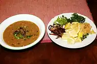 هلیم پاکستانی با تزئین