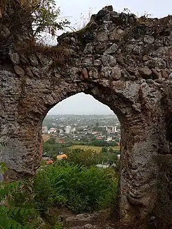 قلعه لیسار