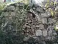 طاق مسدودشده در دیر آبان