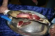 اسکرپیکوت گوشت گوسفند خشک‌شده و خوراکی معمول در جزایر فارو است.