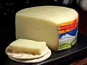 پنیر دودی اتریشی