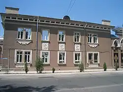 یک ساختمان دولتی در ترسونزاده