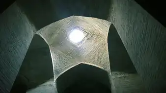 آب‌انبار وکیل